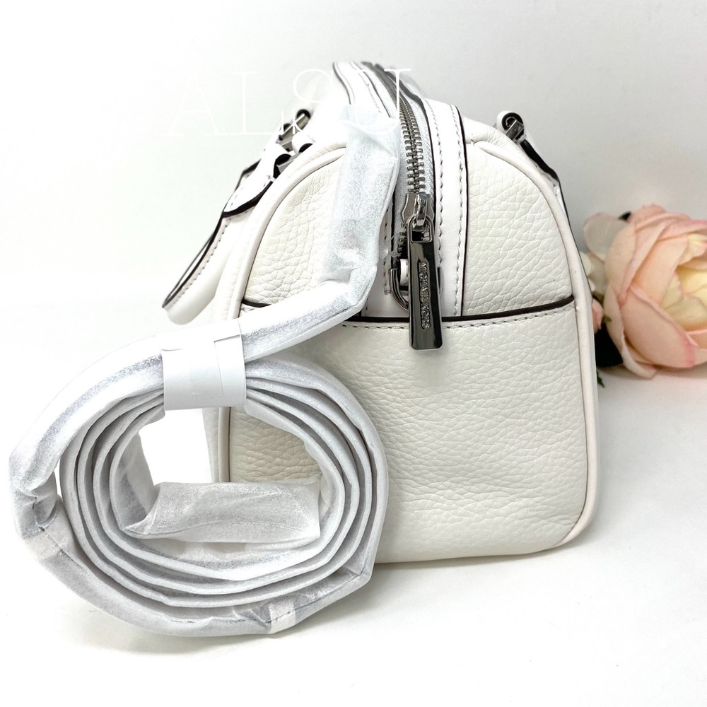 Michael Kors Small Duffel Satchel Le Optic White - Picture 8 of 9